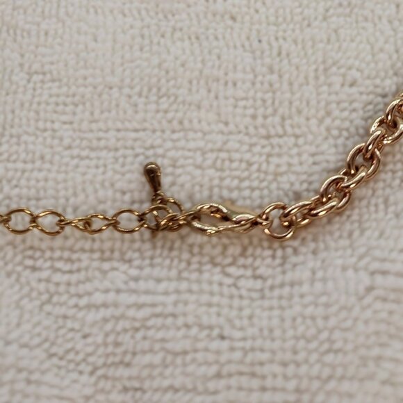 New Low Price* Roses & Rhinestones Floral Necklace - Picture 4 of 6